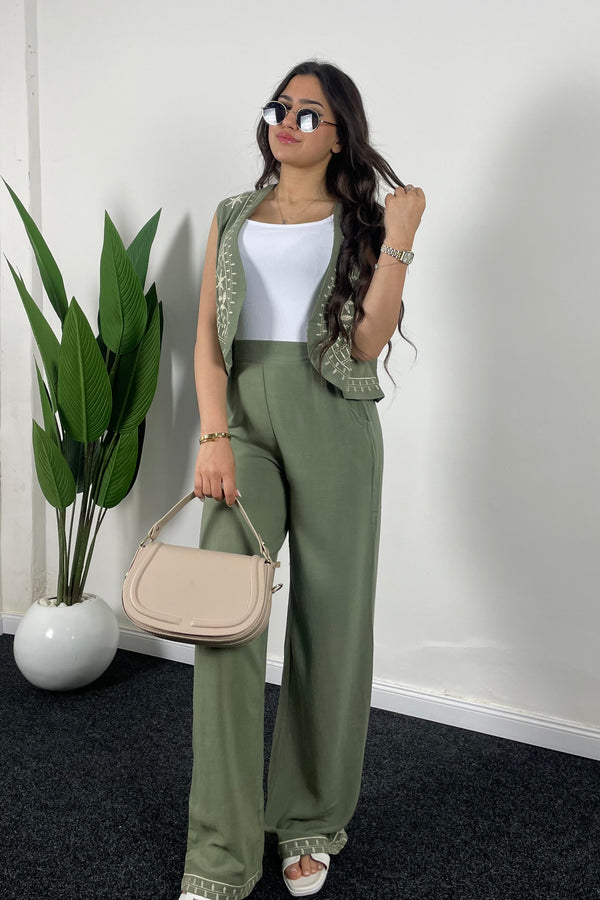 Ensemble de costume d'été mode comprenant un gilet et un pantalon avec broderie