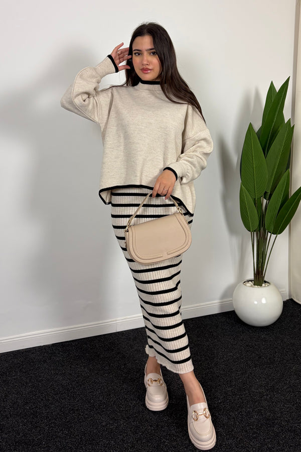 Ensemble Rayé 2 Pièces – Chic & Moderne